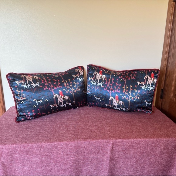 Dark Navy and Maroon Fox Hunting Horse Print Pillows with Maroon Cording - Picture 7 of 11
